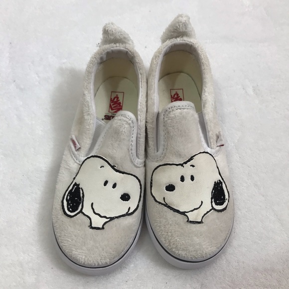 Vans Other - Vans Classic Slip On Peanuts Snoopy toddler sz 10